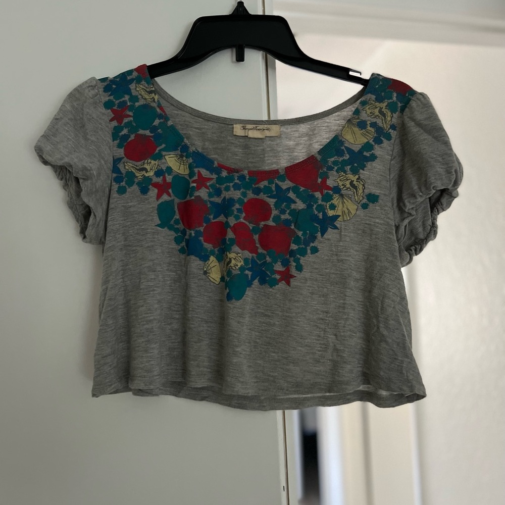 Crop top